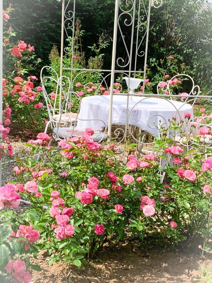 Hotel Isabelle'S Rosegarden Beckerich Exterior foto