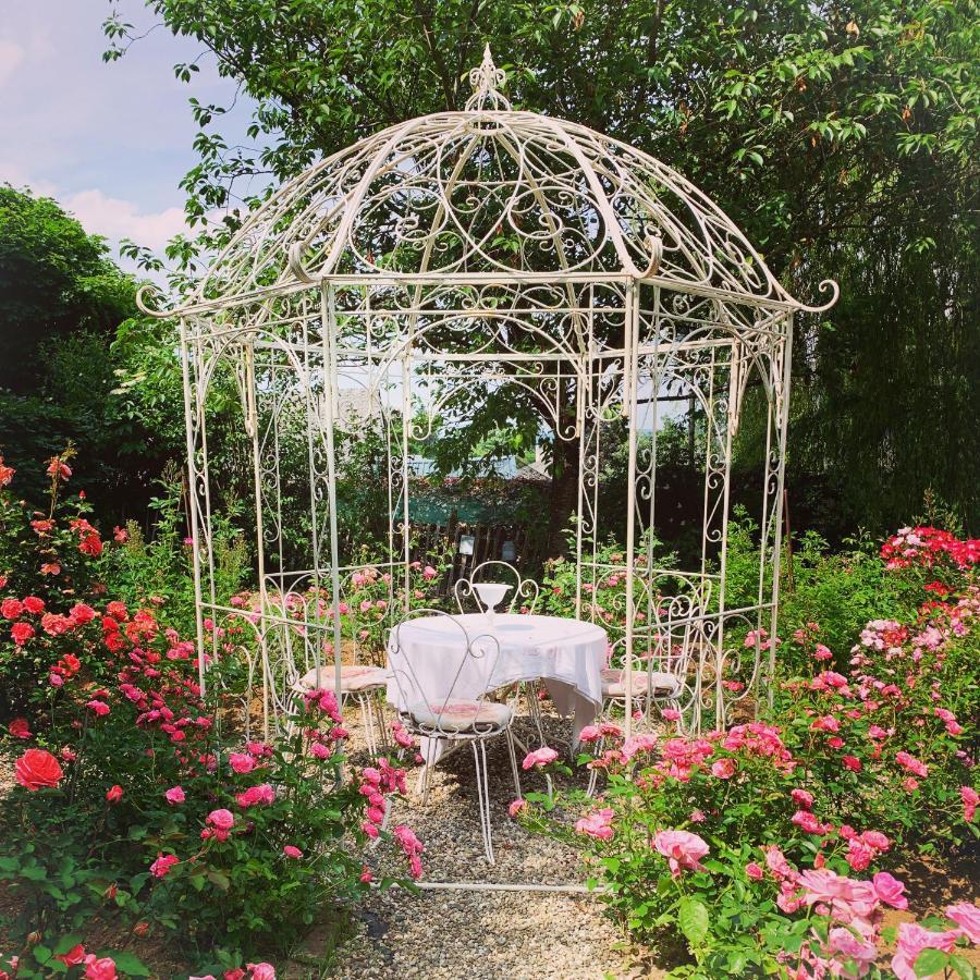 Hotel Isabelle'S Rosegarden Beckerich Exterior foto